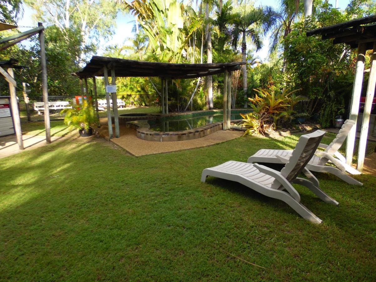 Balgal Beach Units Rollingstone Bagian luar foto