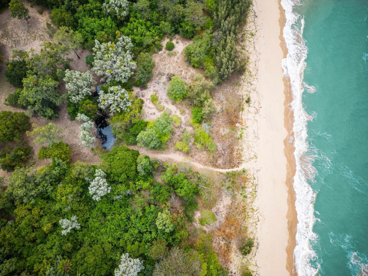 Balgal Beach Units Rollingstone Bagian luar foto