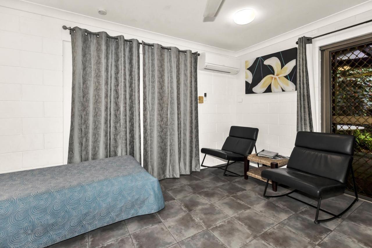 Balgal Beach Units Rollingstone Bagian luar foto